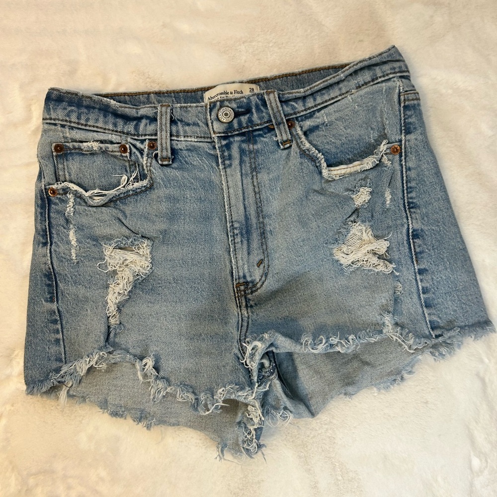 Abercrombie & Fitch Distressed Denim Shorts Women’s 28 High Rise Cutoff